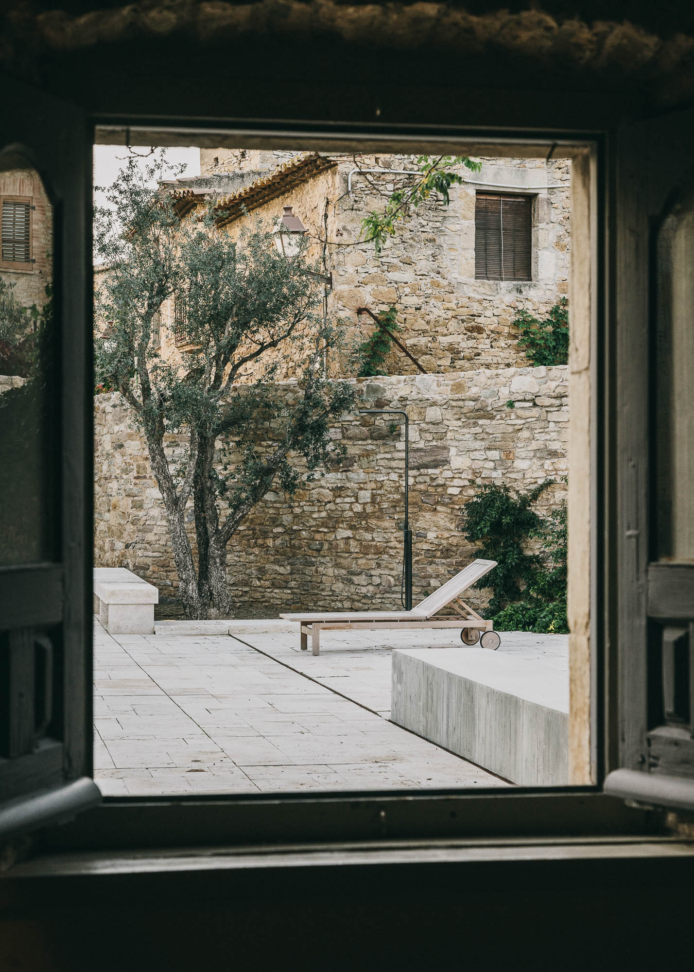 Castillo de Peratallada in Catalonia | Gardenista