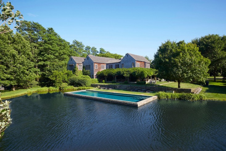 scott-mitchell-bridgehampton-landscape-garden-swimming-pool-pond-gardenista