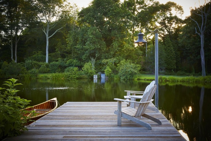 scott-mitchell-bridgehampton-landscape-garden-dock-adirondack-chairs-kayak-gardenista