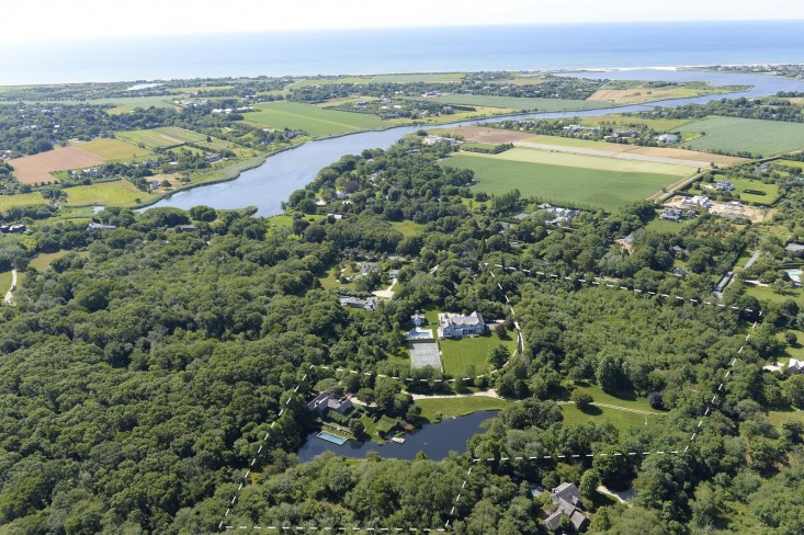 scott-mitchell-bridgehampton-landscape-garden-aerial-view-gardenista